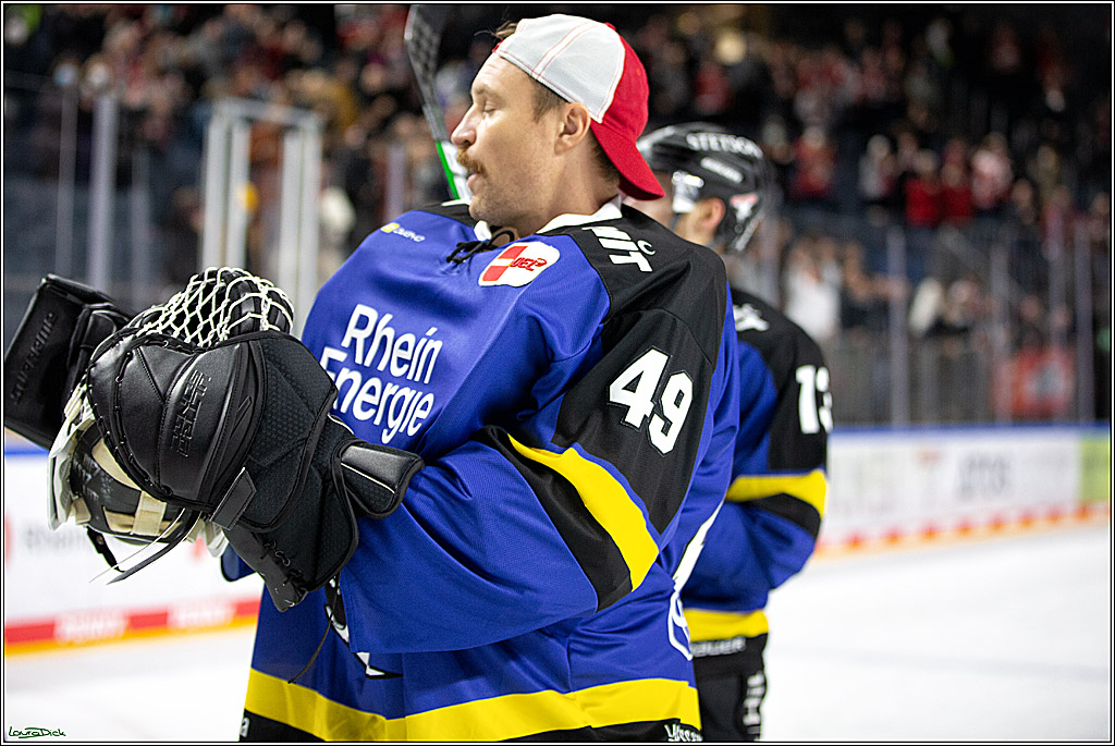 PENNY DEL; Koelner Haie- Fishtown Pinguins Bremerhaven; Koeln, 23.11.2021